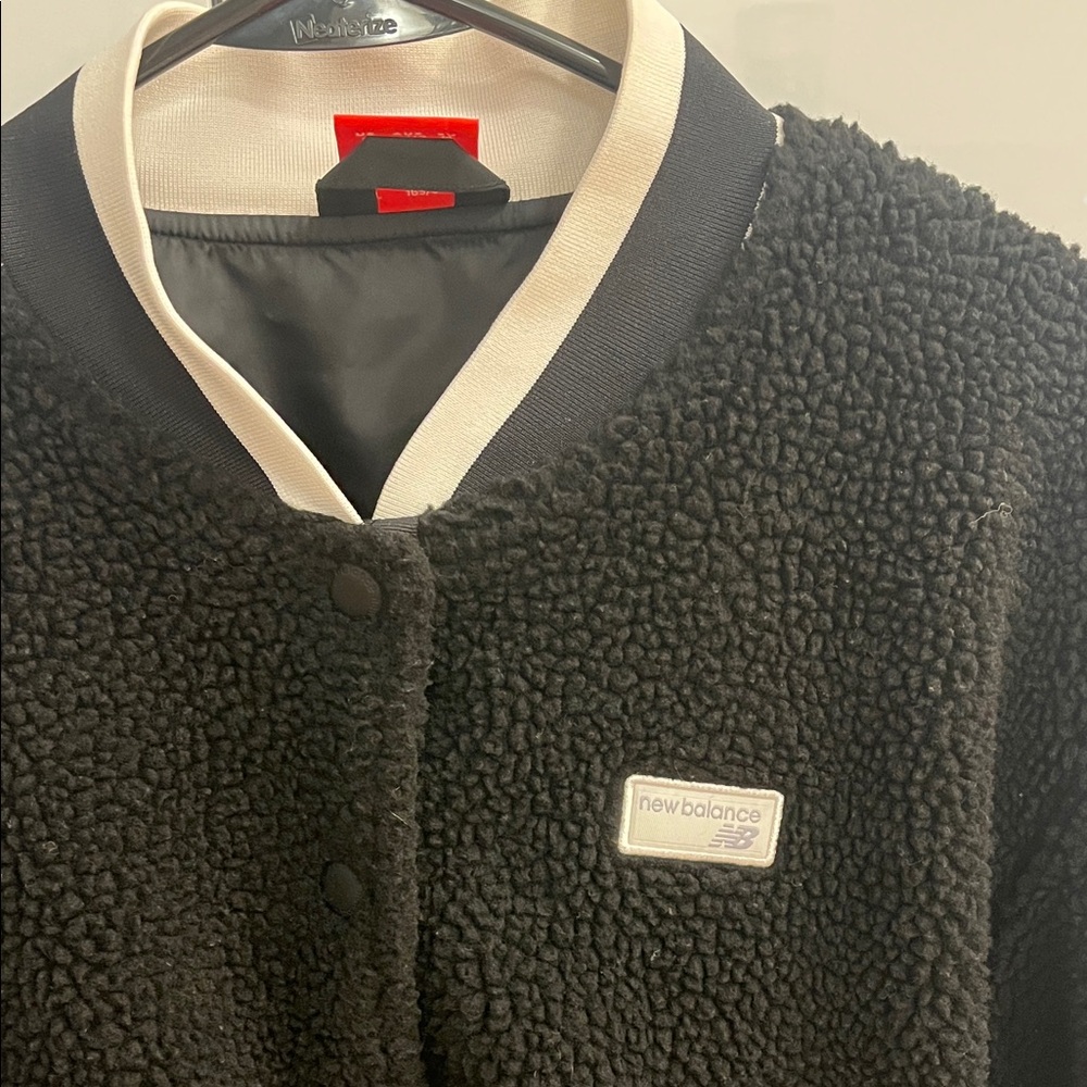 New Balance Black Fleece Varsity Jacket - Picture 3 of 4